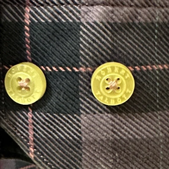 Robert Talbott (L) - Picture 10 of 16